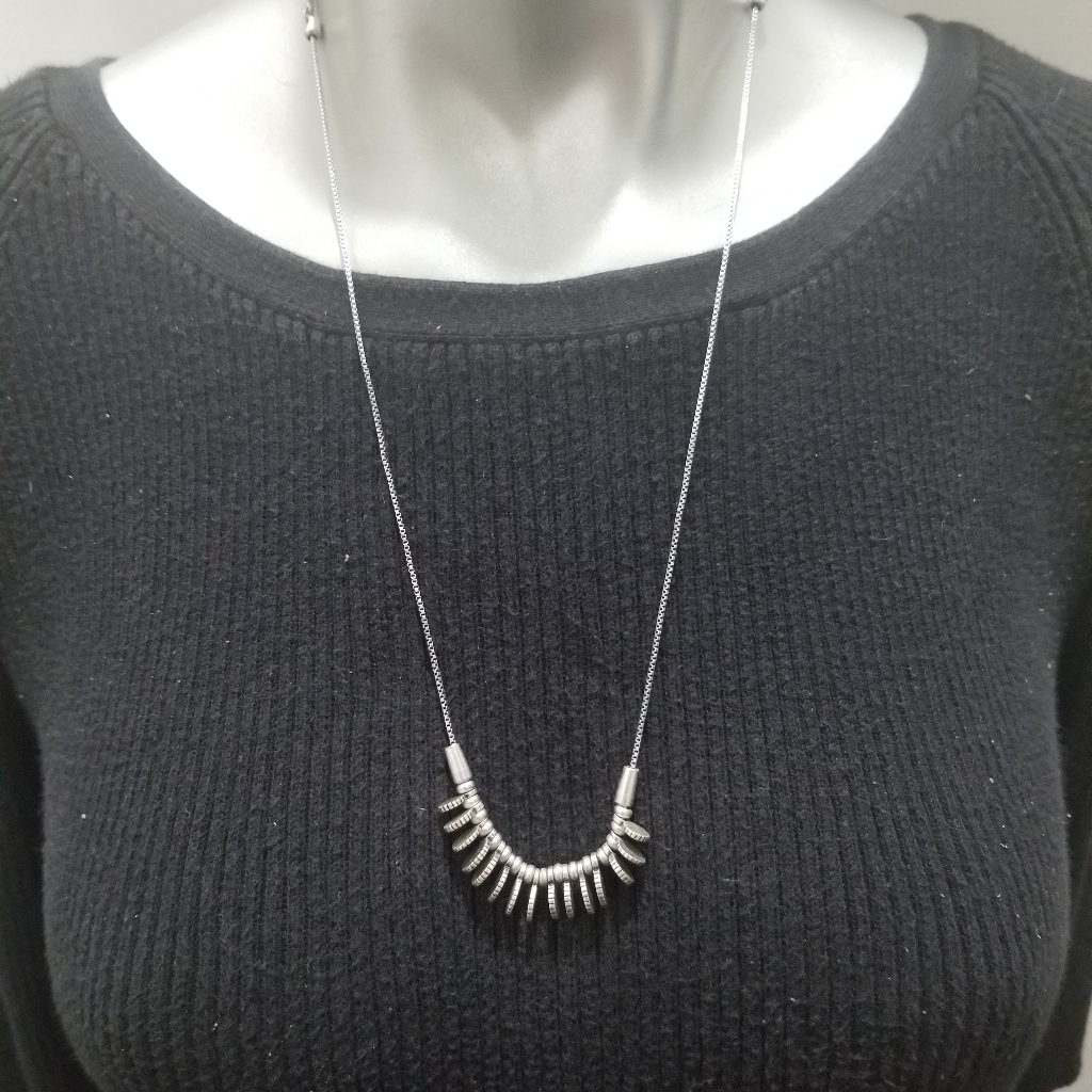 Silver Tone Necklace